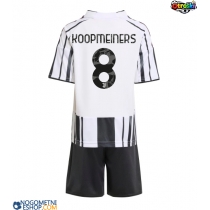 Otroški Nogometni dresi Juventus Teun Koopmeiners #8 Domači 2025-26 Kratek Rokav (+ Kratke hlače)